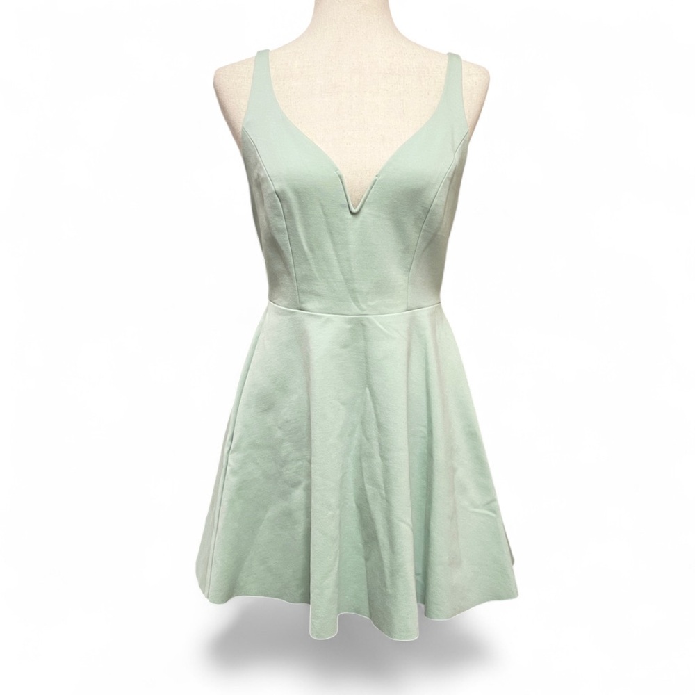 Kimchi Blue Mint Green Fit & Flare Mini Skater Dress Size Medium Preppy Coquette